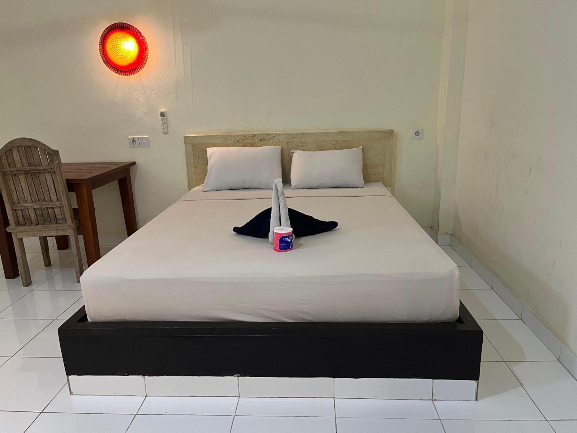 Amed Stop Inn Homestay, Rooftop Restaurant And Bar エクステリア 写真